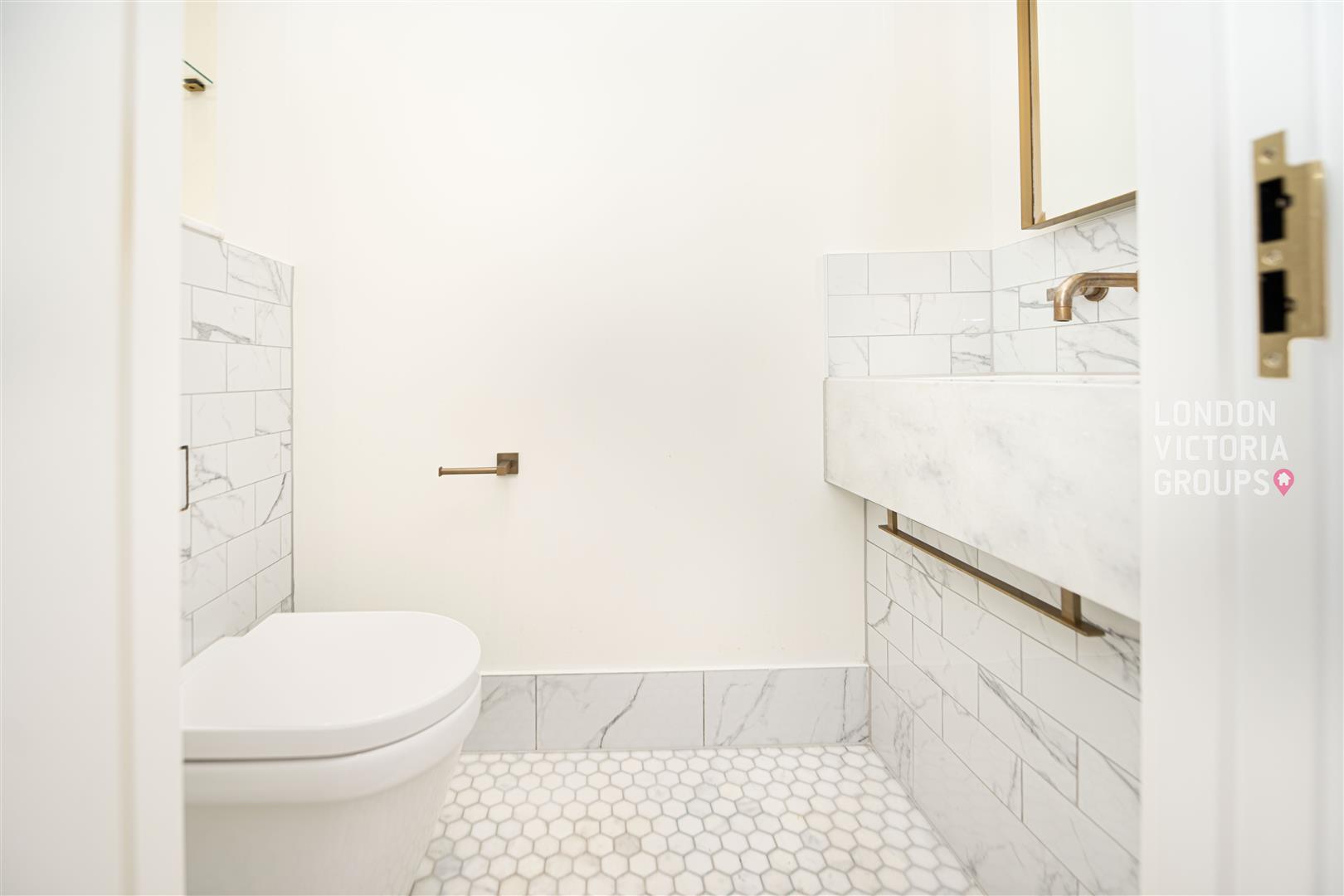 23 Gauging Square, London